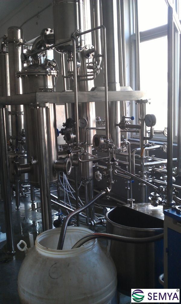 洛陽甘草糖漿濃縮實(shí)驗(yàn)采用降膜蒸發(fā)器